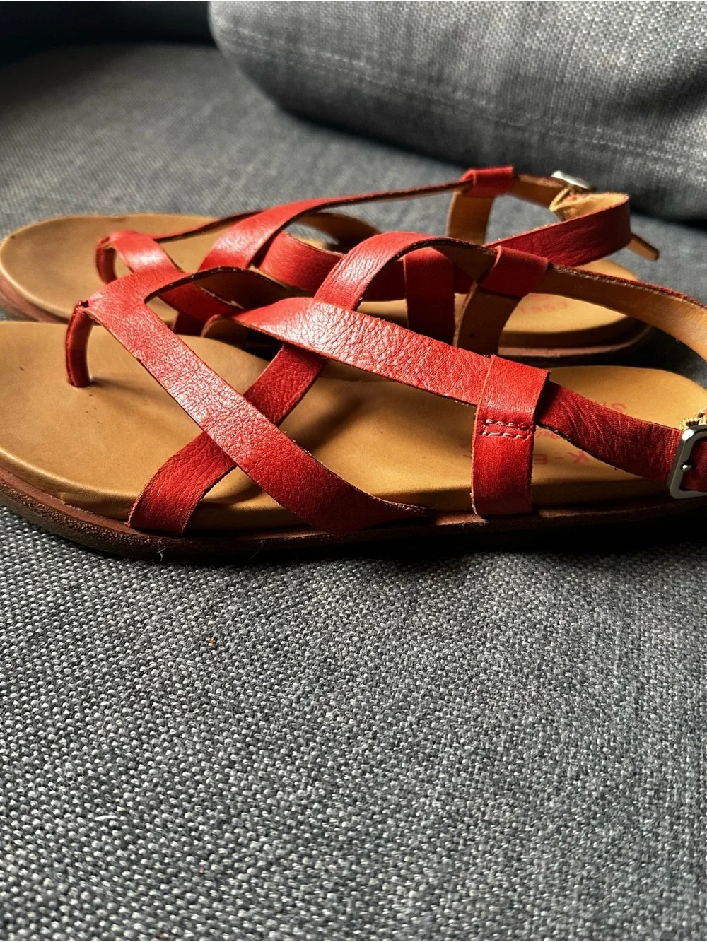 Kork-Ease Red Leather Crisscross Strappy Thong Sandals 6